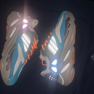 Yeezys 700